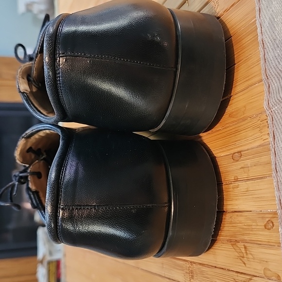 Magnanni Frederico Cap Toe Oxfords in Black - Picture 8 of 11